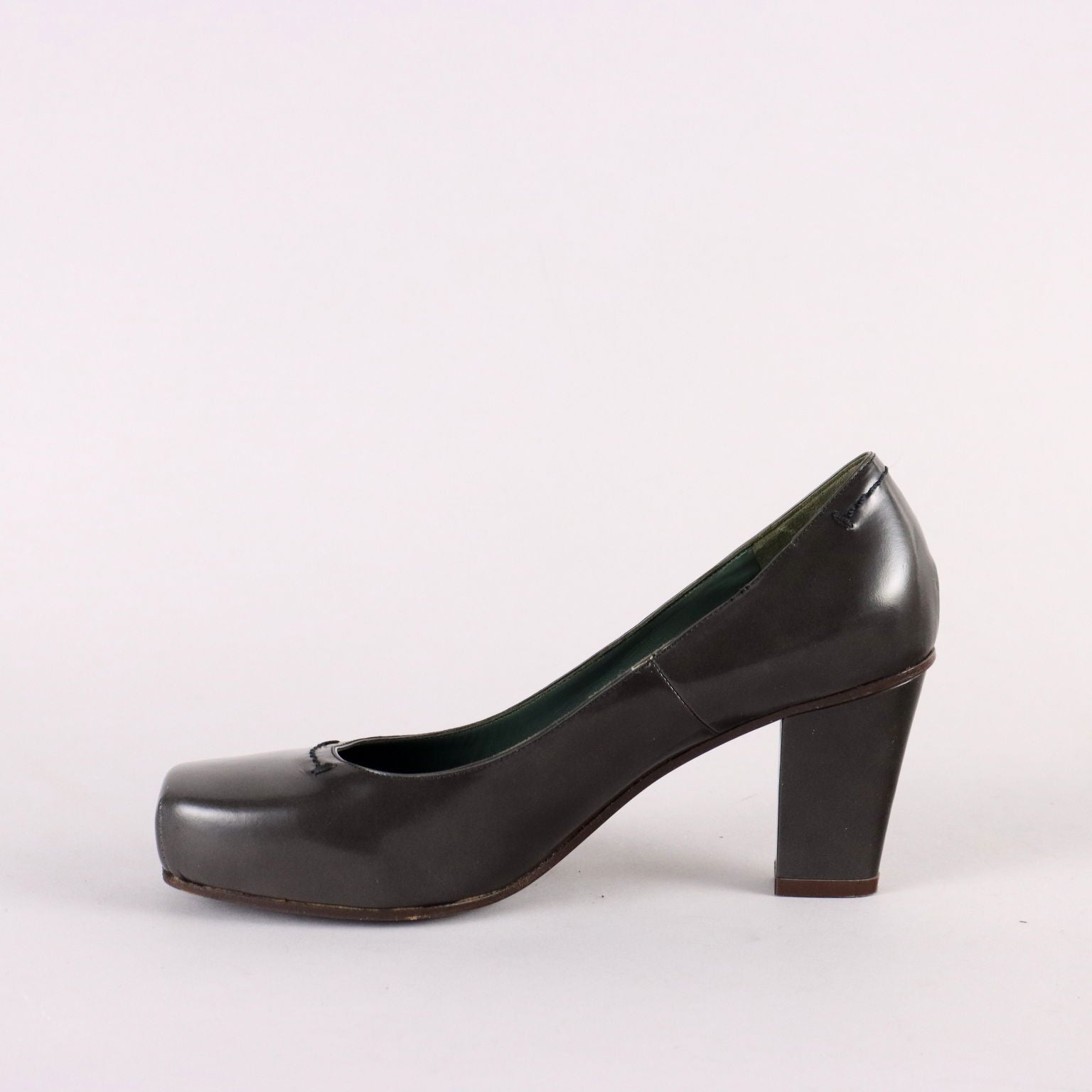  | Clothing & House Linens  Second hand