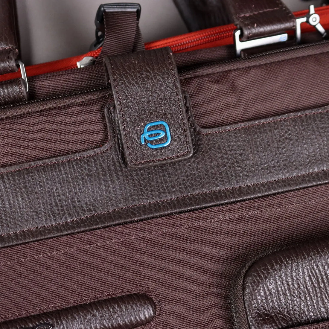 Piquadro Travel Bag Second Hand Fabric Leather Italy - Fabric and Leather | Clothing & House Linens | Second hand