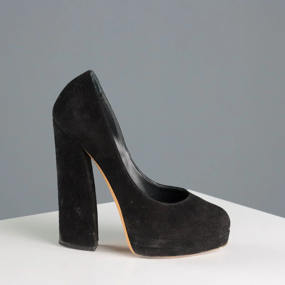 Casadei Shoes Suede Second Hand UK Size 3 Made in Italy - UK Size 3 | Clothing & House Linens | Second hand