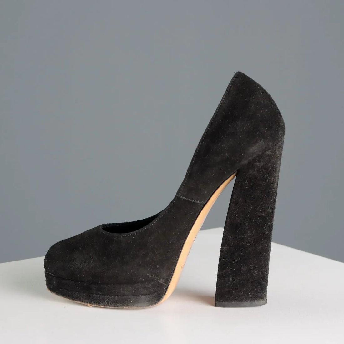 Casadei Shoes Suede Second Hand UK Size 3 Made in Italy - UK Size 3 | Clothing & House Linens | Second hand
