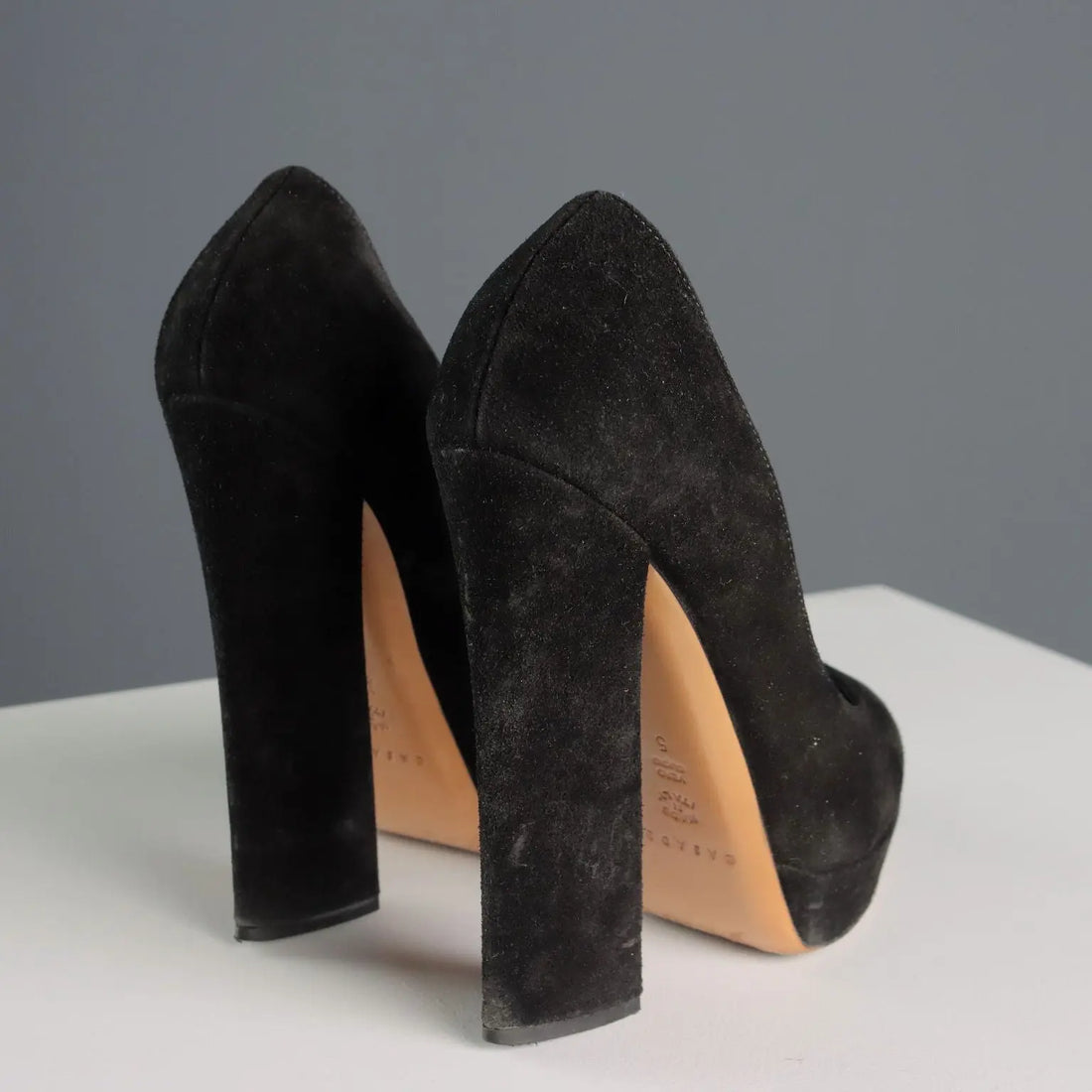 Casadei Shoes Suede Second Hand UK Size 3 Made in Italy - UK Size 3 | Clothing & House Linens | Second hand