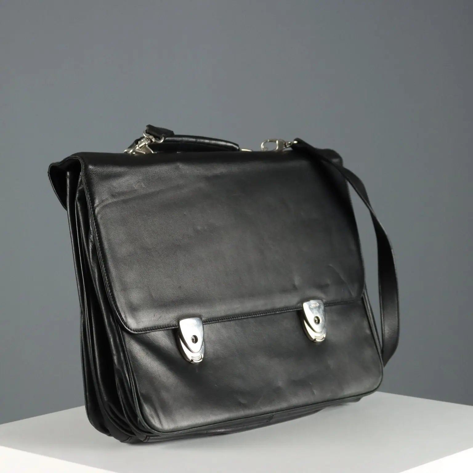 Bric's Briefcase Genuine Leather Second Hand Compartments Italy - Genuine Leather | Clothing & House Linens | Second hand