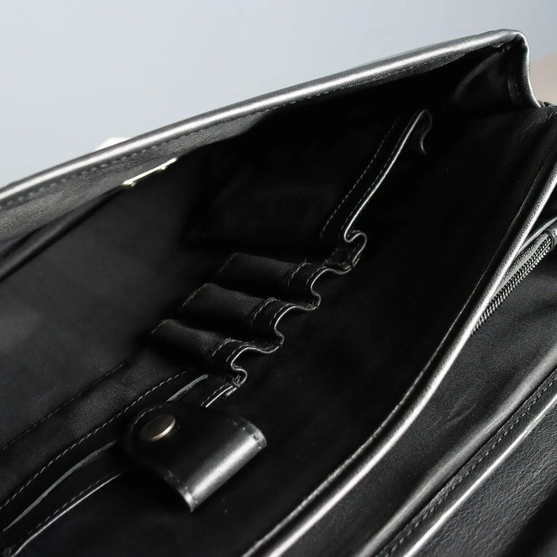 Bric's Briefcase Genuine Leather Second Hand Compartments Italy - Genuine Leather | Clothing & House Linens | Second hand