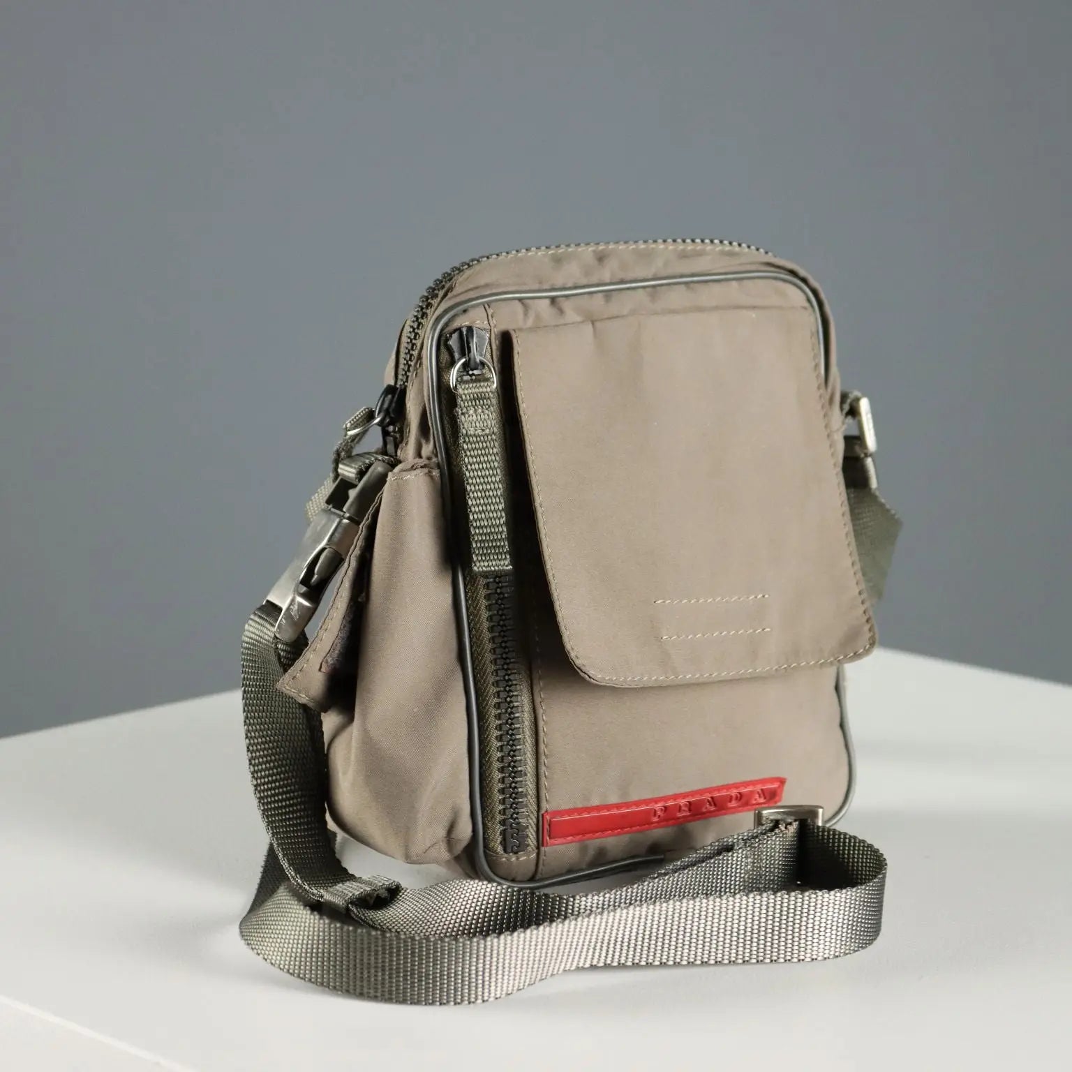 Prada Shoulder Bag Nylon Green Italy Second Hand | Clothing & House Linens | Second hand