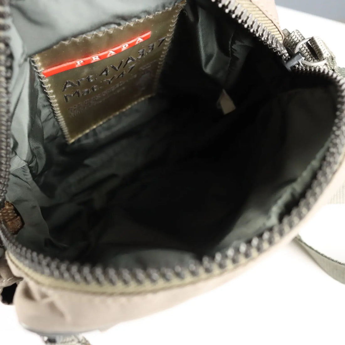 Prada Shoulder Bag Nylon Green Italy Second Hand | Clothing & House Linens | Second hand