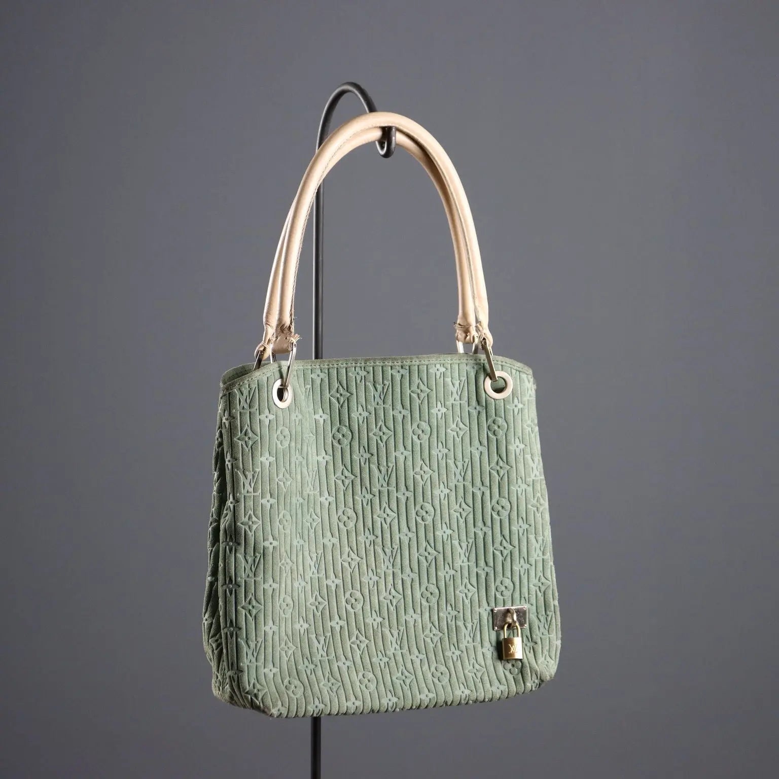 Louis Vuitton Whisper Bag Suede Monogram Pre-Loved - Suede | Clothing & House Linens | Second hand