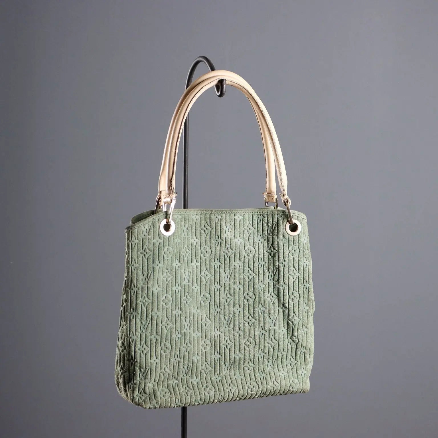 Louis Vuitton Whisper Bag Suede Monogram Pre-Loved - Suede | Clothing & House Linens | Second hand
