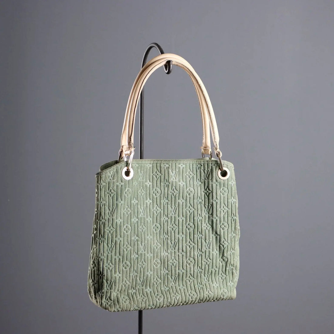 Louis Vuitton Whisper Bag Suede Monogram Pre-Loved - Suede | Clothing & House Linens | Second hand