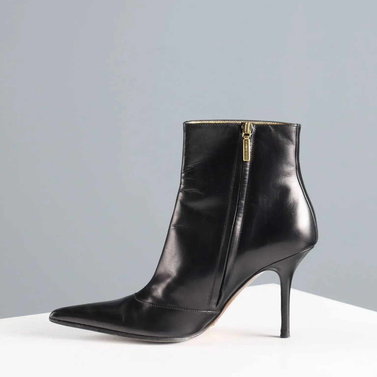 Dolce & Gabbana Ankle Boots Leather UK Size 4.5 Italy Second Hand - UK Size 4.5 | Clothing & House Linens | Second hand