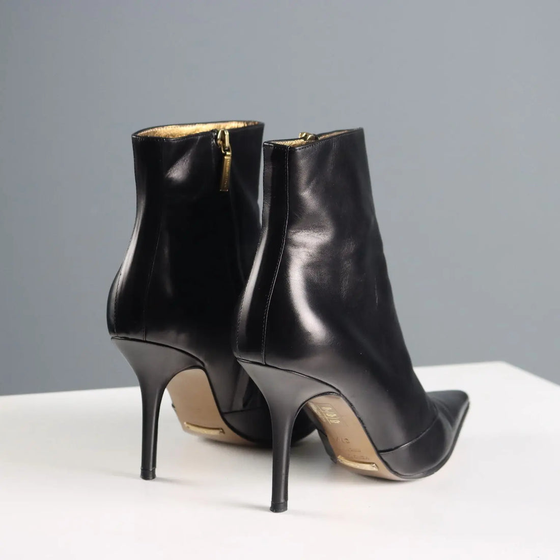 Dolce & Gabbana Ankle Boots Leather UK Size 4.5 Italy Second Hand - UK Size 4.5 | Clothing & House Linens | Second hand