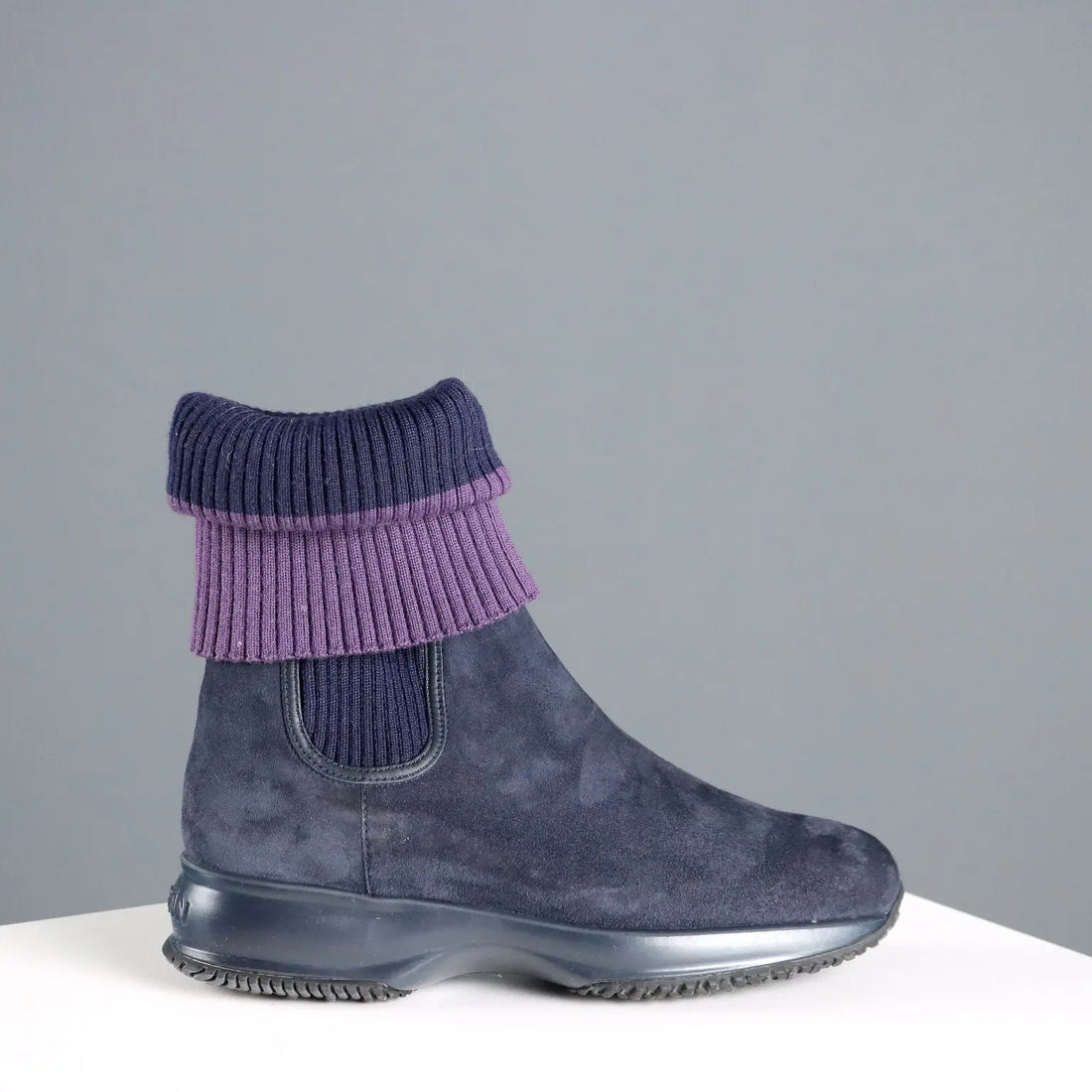 Hogan Ankle Boots Suede Coloured UK Size 4 Italy Second Hand - UK Size 4 | Clothing & House Linens | Second hand