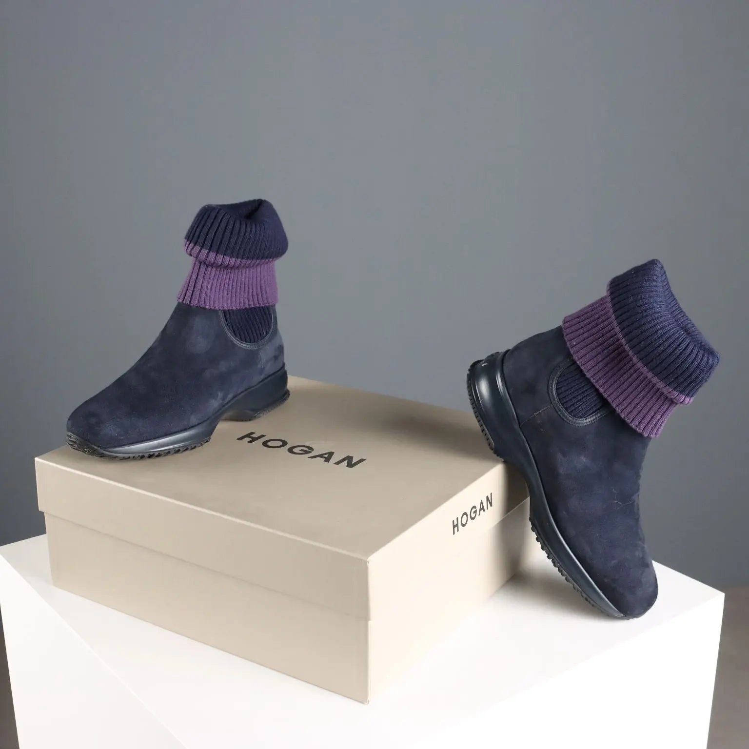 Hogan Ankle Boots Suede Coloured UK Size 4 Italy Second Hand - UK Size 4 | Clothing & House Linens | Second hand