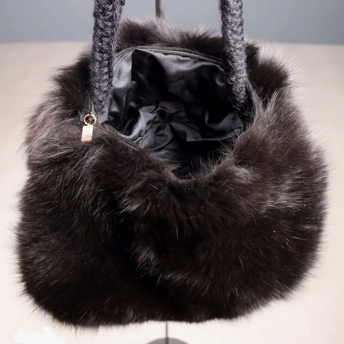 Sleeve Bag Fox Fur Wool Handmade Italy Second Hand | Clothing & House Linens | Second hand