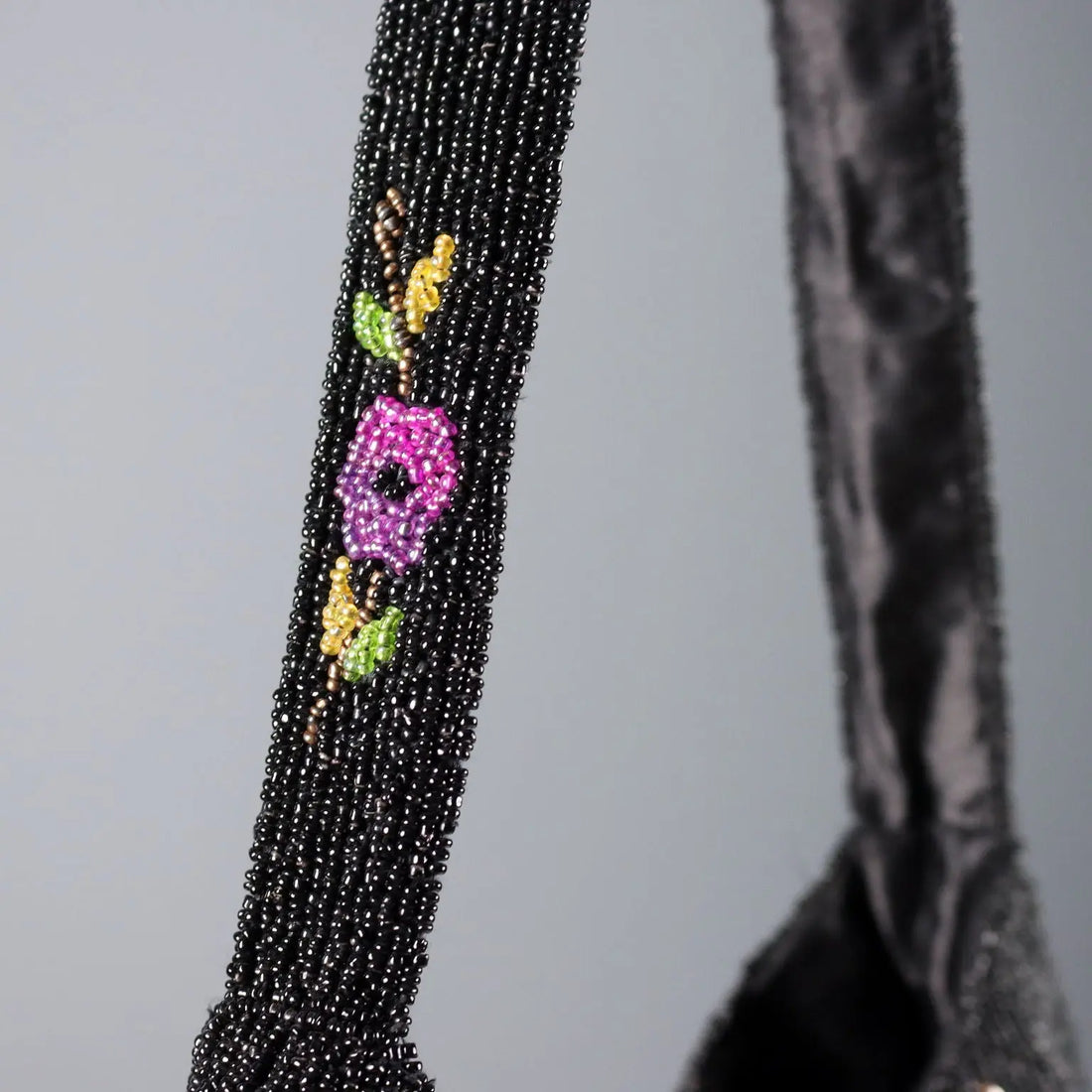 Beaded Floral Bag Polyester Second Hand Clothing Italy | Clothing & House Linens | Second hand
