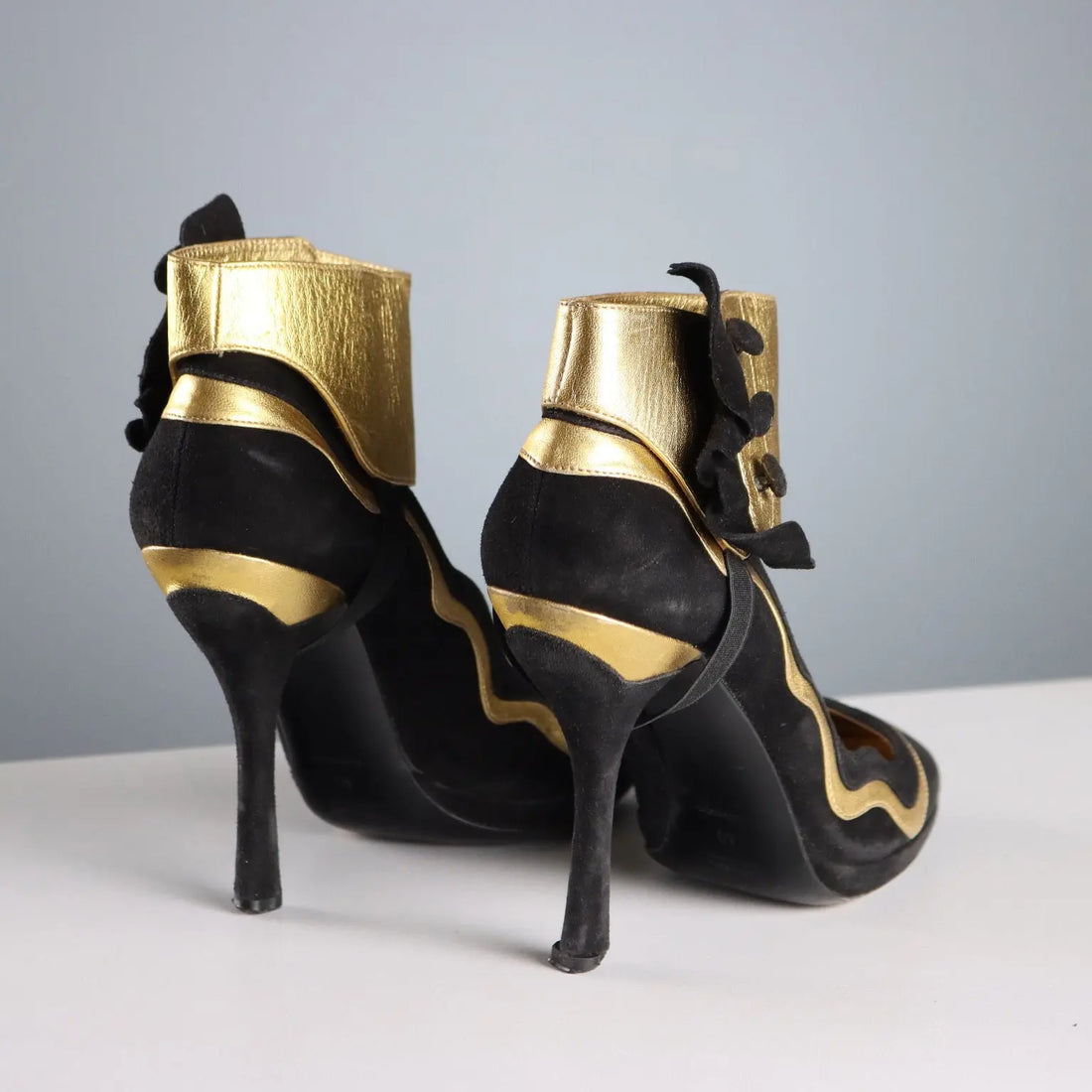 Prada Shoes Black and Gold Suede UK Size 7 Italy Second Hand - UK Size 7 | Clothing & House Linens | Second hand
