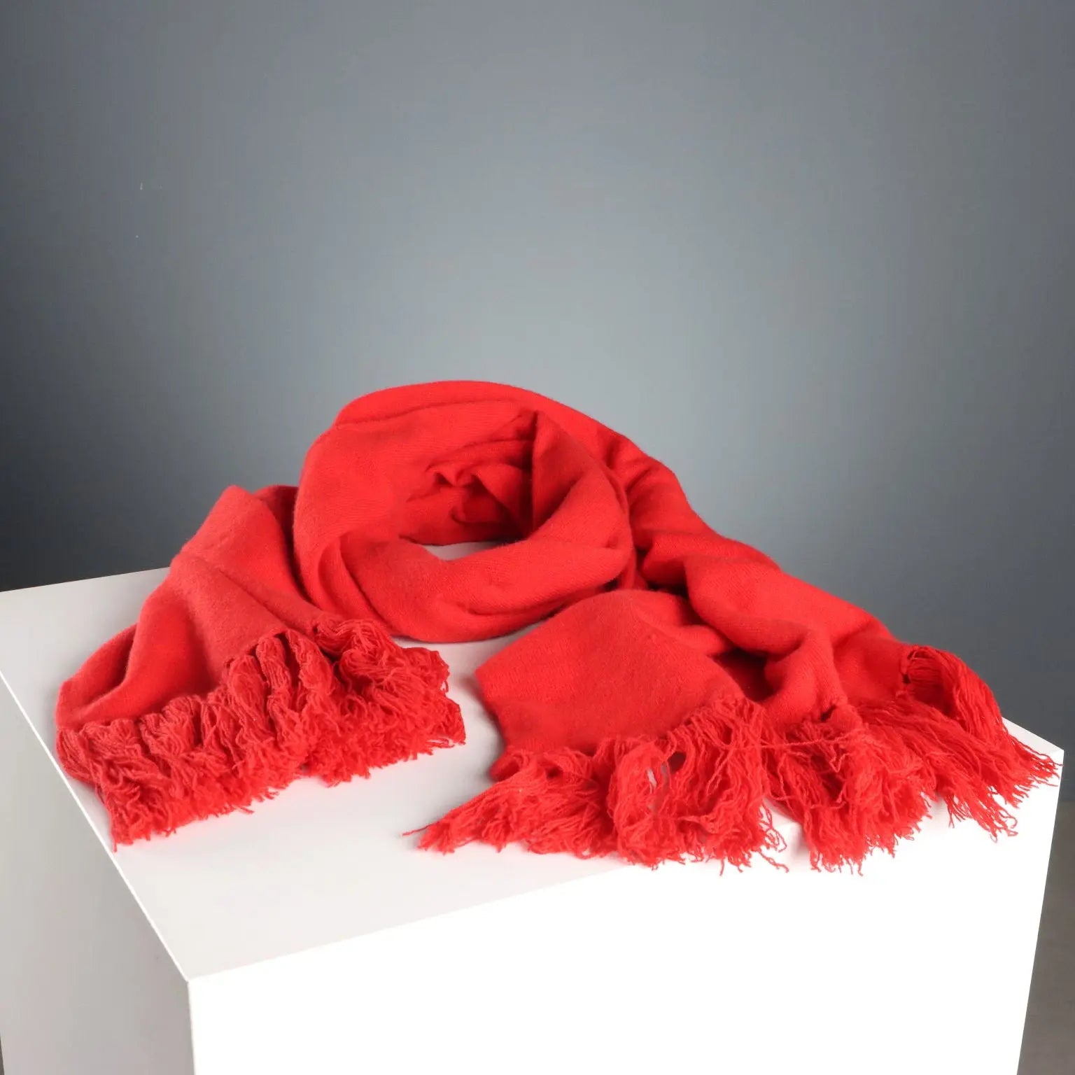 Mila Schön Cashmere Scarf Fabric Second Hand | Clothing & House Linens  Second hand