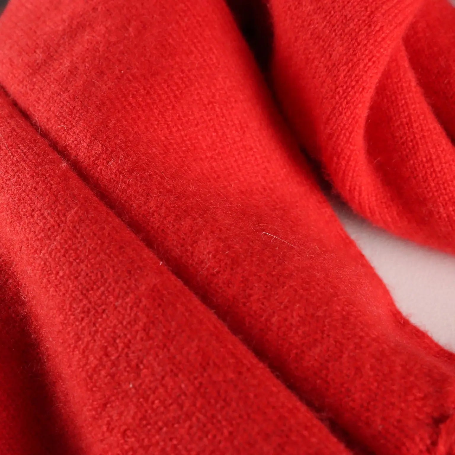 Mila Schön Cashmere Scarf Fabric Second Hand | Clothing & House Linens  Second hand