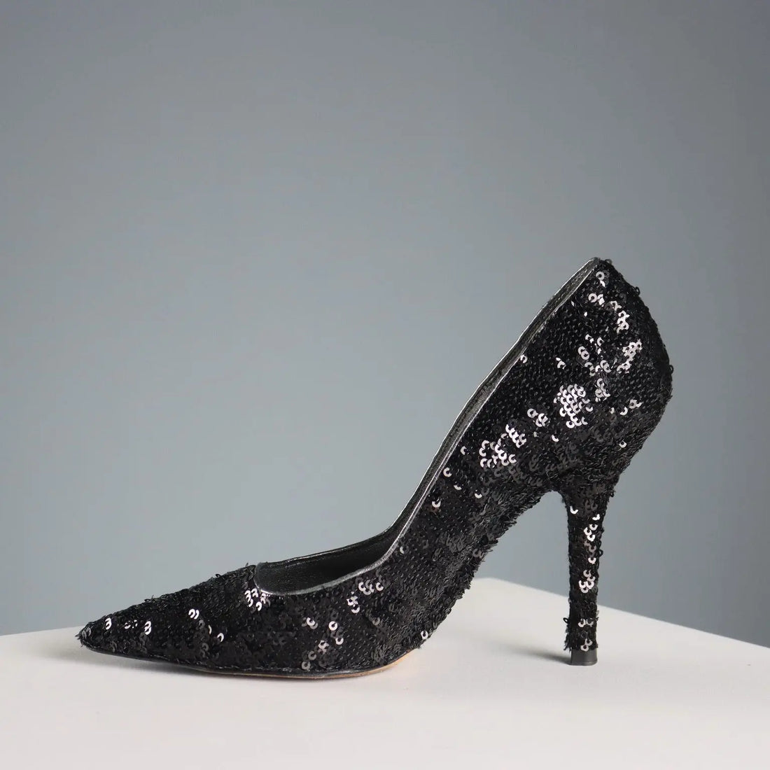 Dolce & Gabbana Sequin Pumps UK Size 4 Second Hand - UK Size 4 | Clothing & House Linens  Second hand