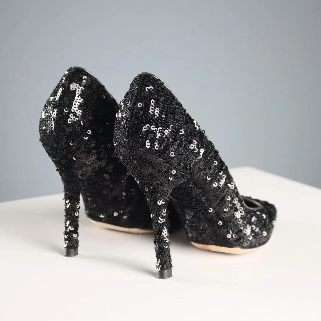 Dolce & Gabbana Sequin Pumps UK Size 4 Second Hand - UK Size 4 | Clothing & House Linens  Second hand