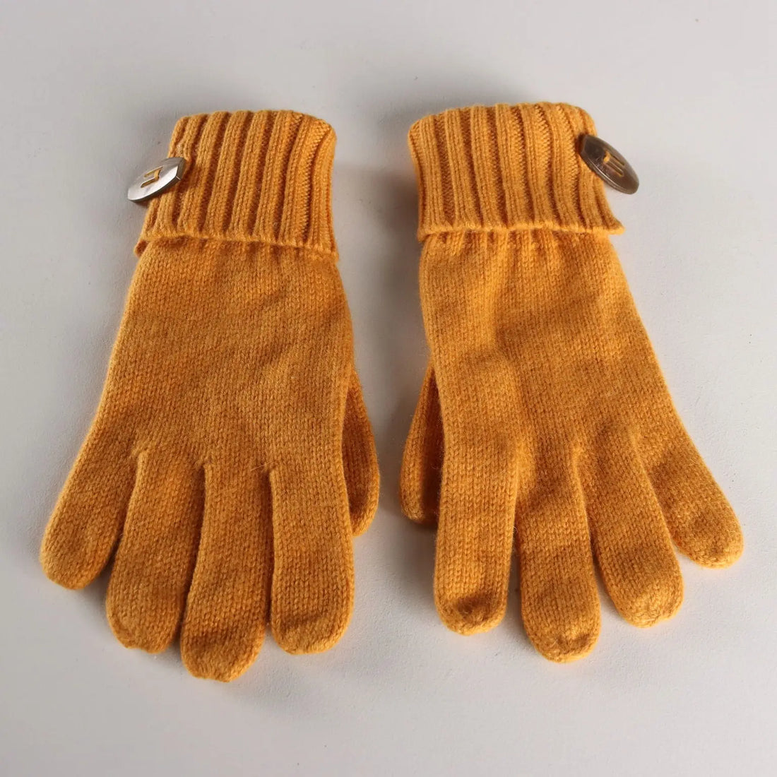 Malo Cashmere Gloves Size M with Buttons Italy Second Hand - Size M | Clothing & House Linens | Second hand
