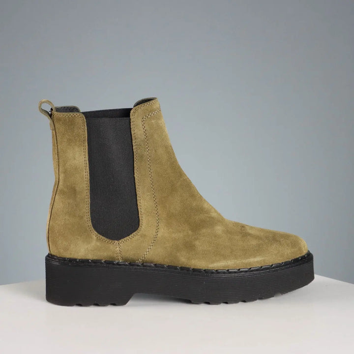 Tod's Chelsea Ankle Boots Suede Leather Rubber UK Size 7 Italy - UK Size 7 | Clothing & House Linens | Second hand