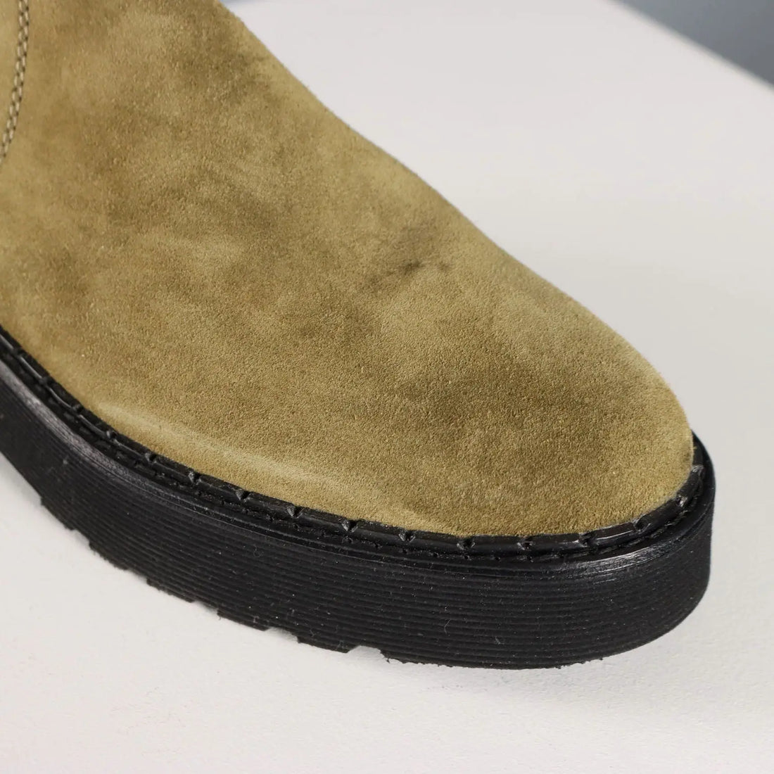 Tod's Chelsea Ankle Boots Suede Leather Rubber UK Size 7 Italy - UK Size 7 | Clothing & House Linens | Second hand