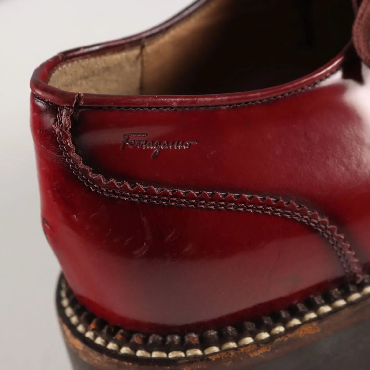 Ferragamo Derby Shoes Burgundy Leather UK Size 6,5 Second Hand - UK Size 6,5 | Clothing & House Linens | Second hand