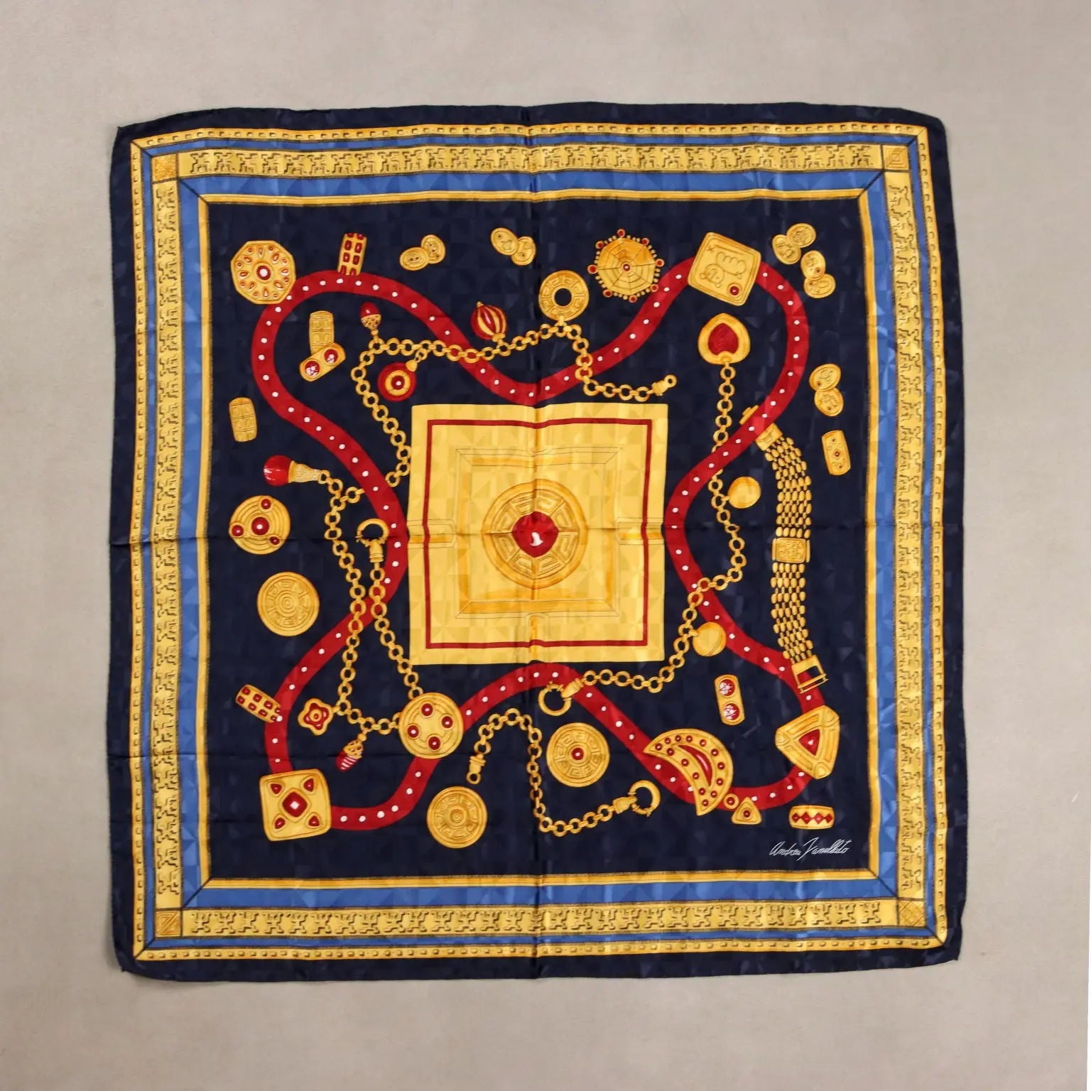 Zanellato Scarf Bijoux Pure Silk Second Hand Italy - Pure Silk | Clothing & House Linens | Second hand