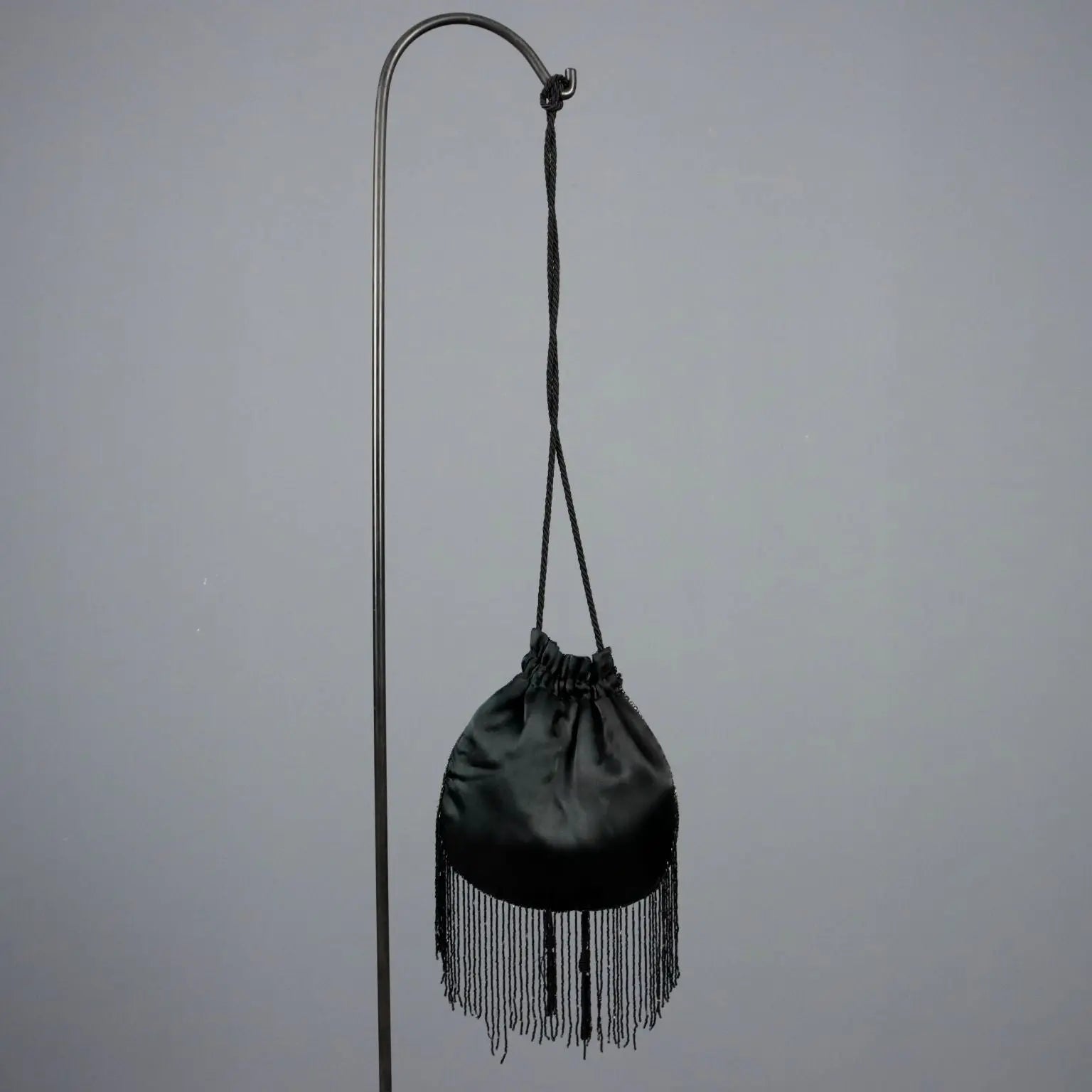 Black Purse with Paillettes and Fringes Second Hand Italy - Sartorial | Clothing & House Linens | Second hand