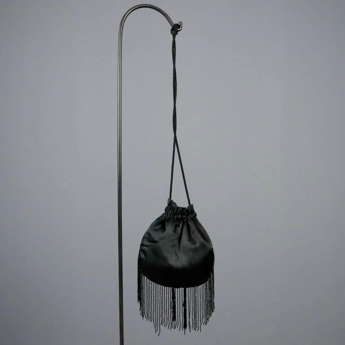 Black Purse with Paillettes and Fringes Second Hand Italy - Sartorial | Clothing & House Linens | Second hand