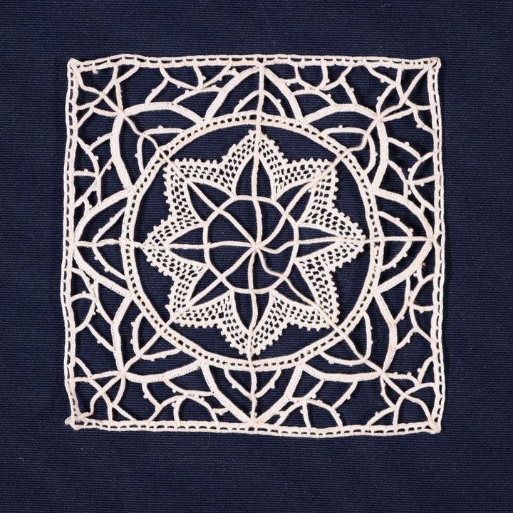 Quattro Inserti Antichi '900 Cotone in Punto Ago con Motivi Floreali