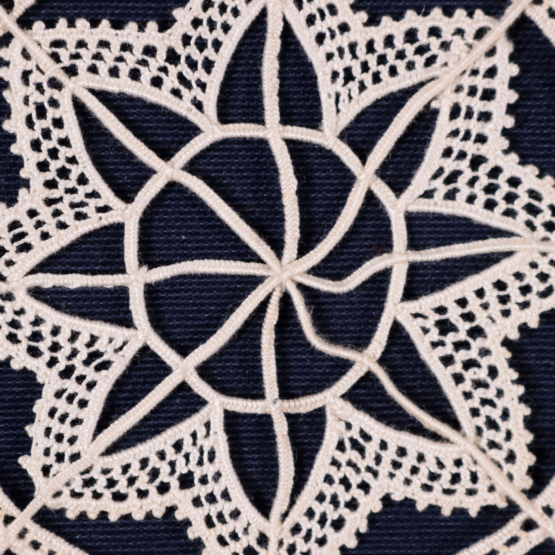 Quattro Inserti Antichi '900 Cotone in Punto Ago con Motivi Floreali