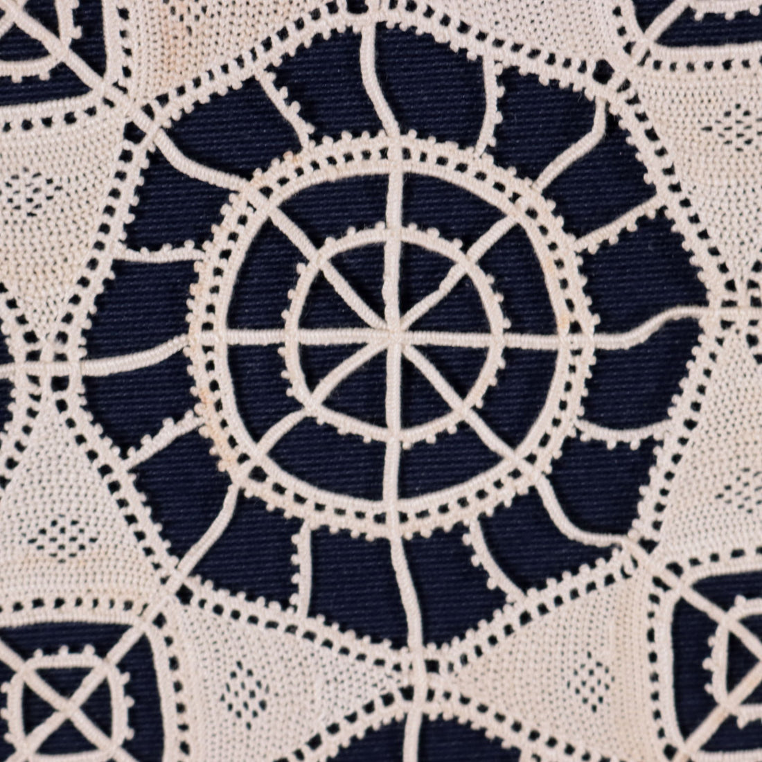 Quattro Inserti Antichi '900 Cotone in Punto Ago con Motivi Geometrici