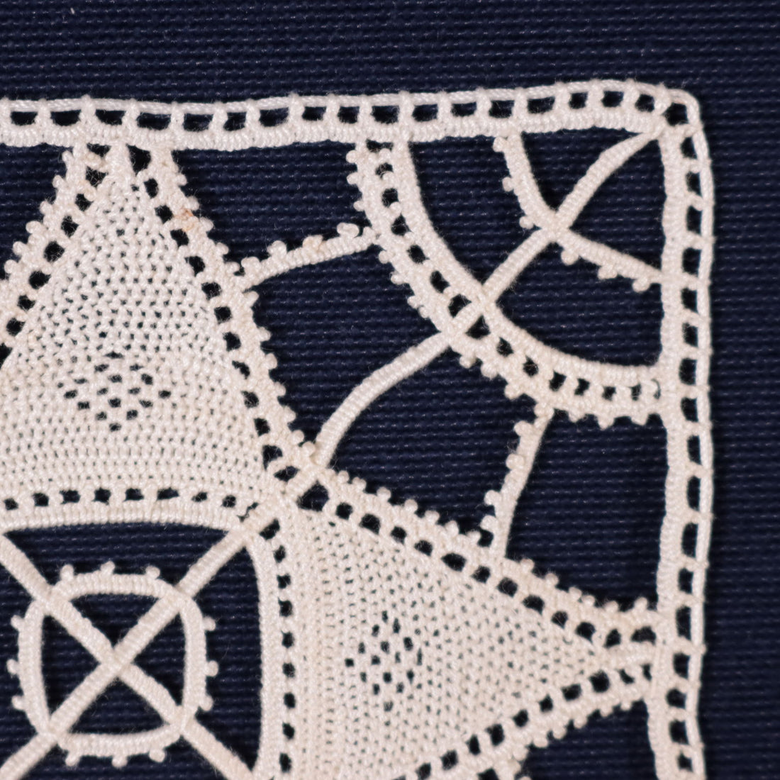 Quattro Inserti Antichi '900 Cotone in Punto Ago con Motivi Geometrici