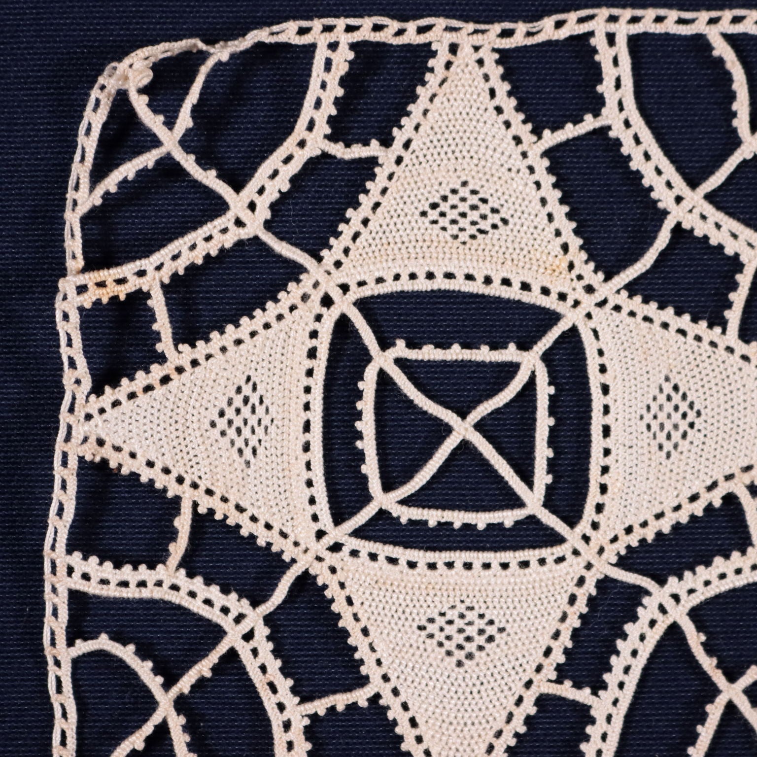  | Antiques  Antique House Linens