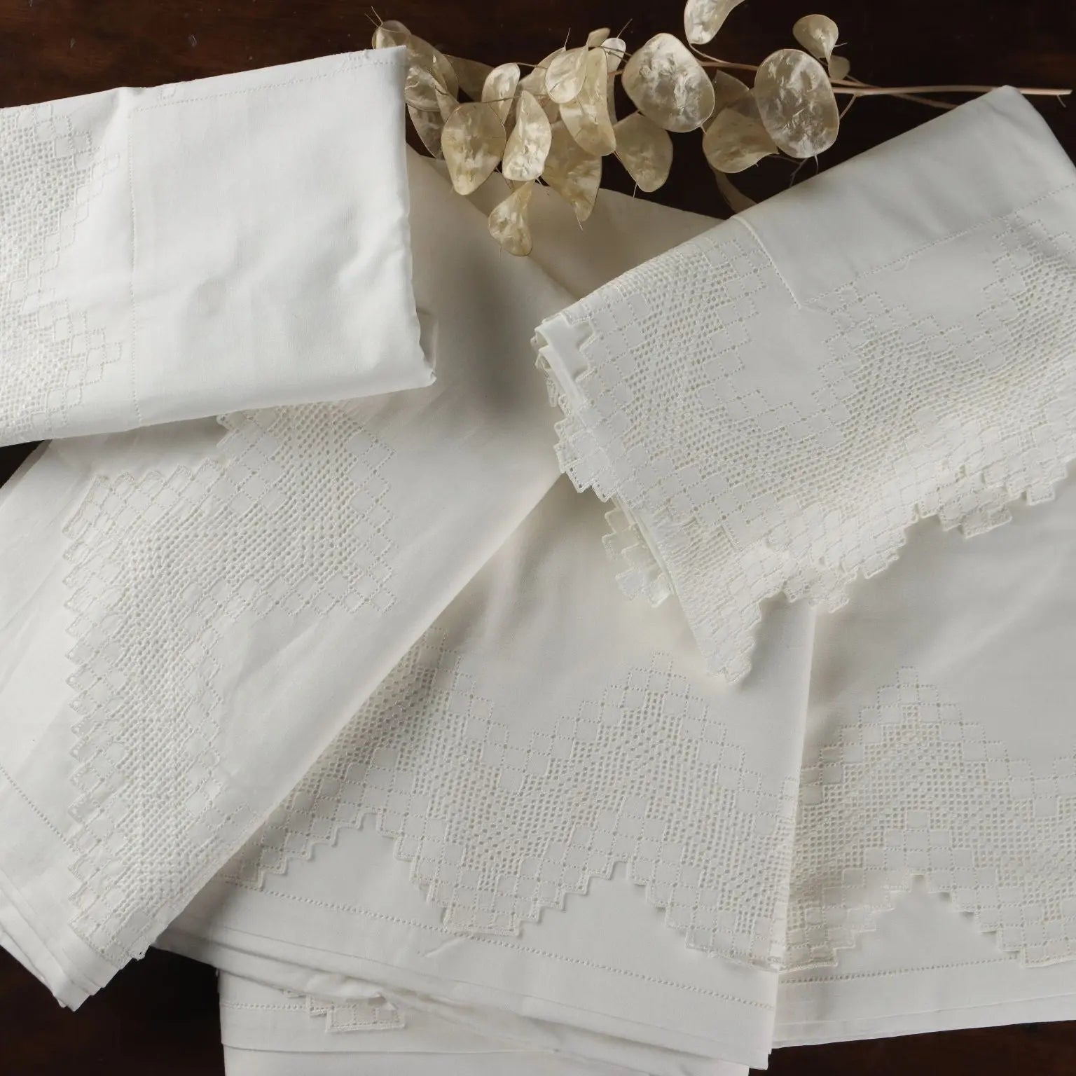 Double Bedsheet With 2 Pillowcases Cotton Italy 20th Century | Clothing & House Linens | Antique House Linens