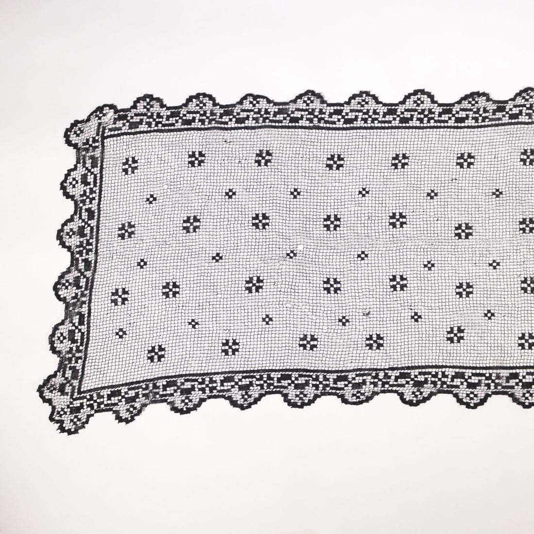 Scialle in Filet Nero Vintage in Cotone Nero Italia XX Secolo