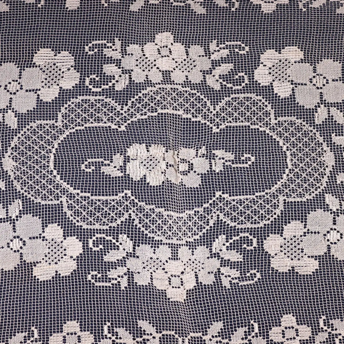 Filet Shawl Cotton Italy 20th Century | Clothing & House Linens | Antique House Linens