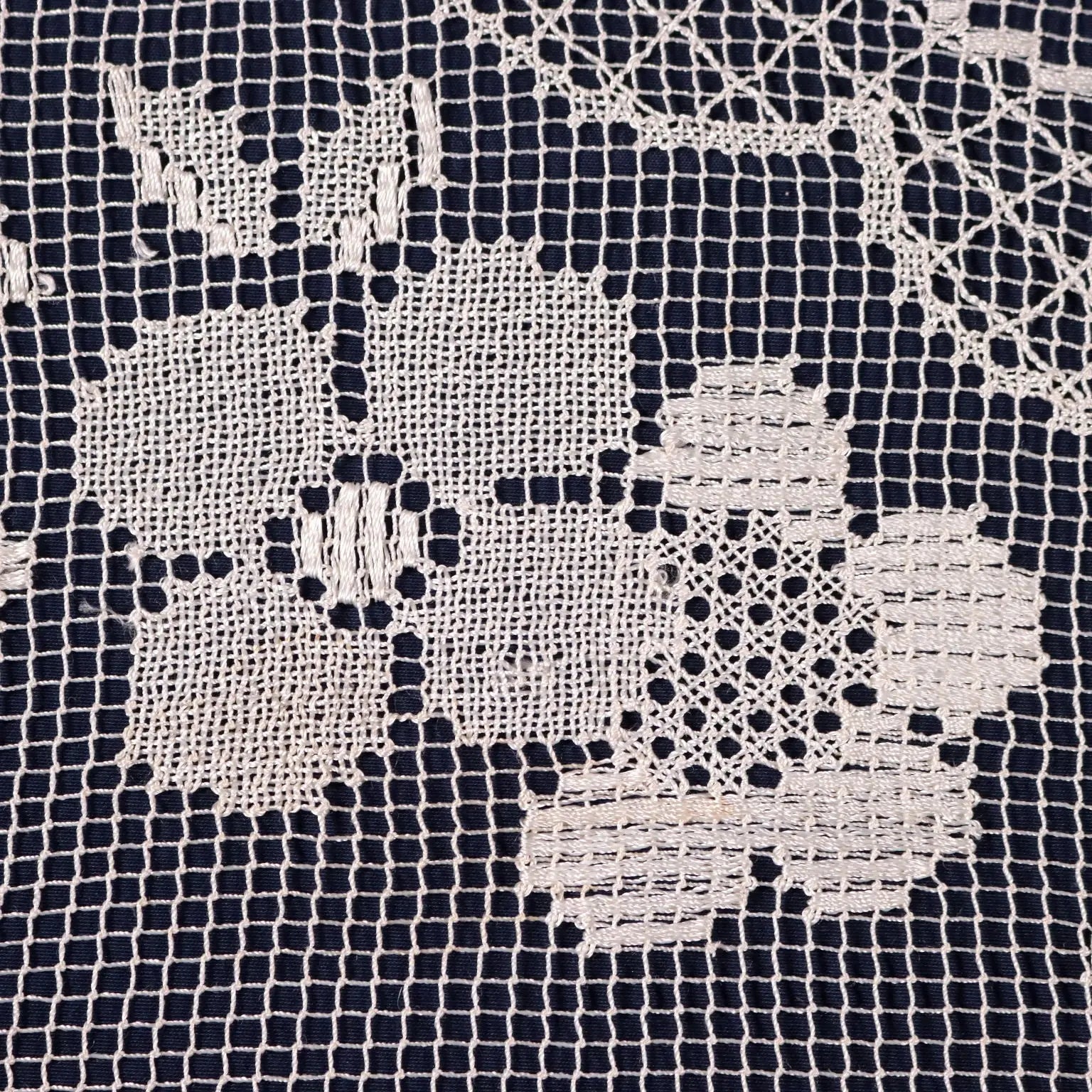 Filet Shawl Cotton Italy 20th Century | Clothing & House Linens | Antique House Linens