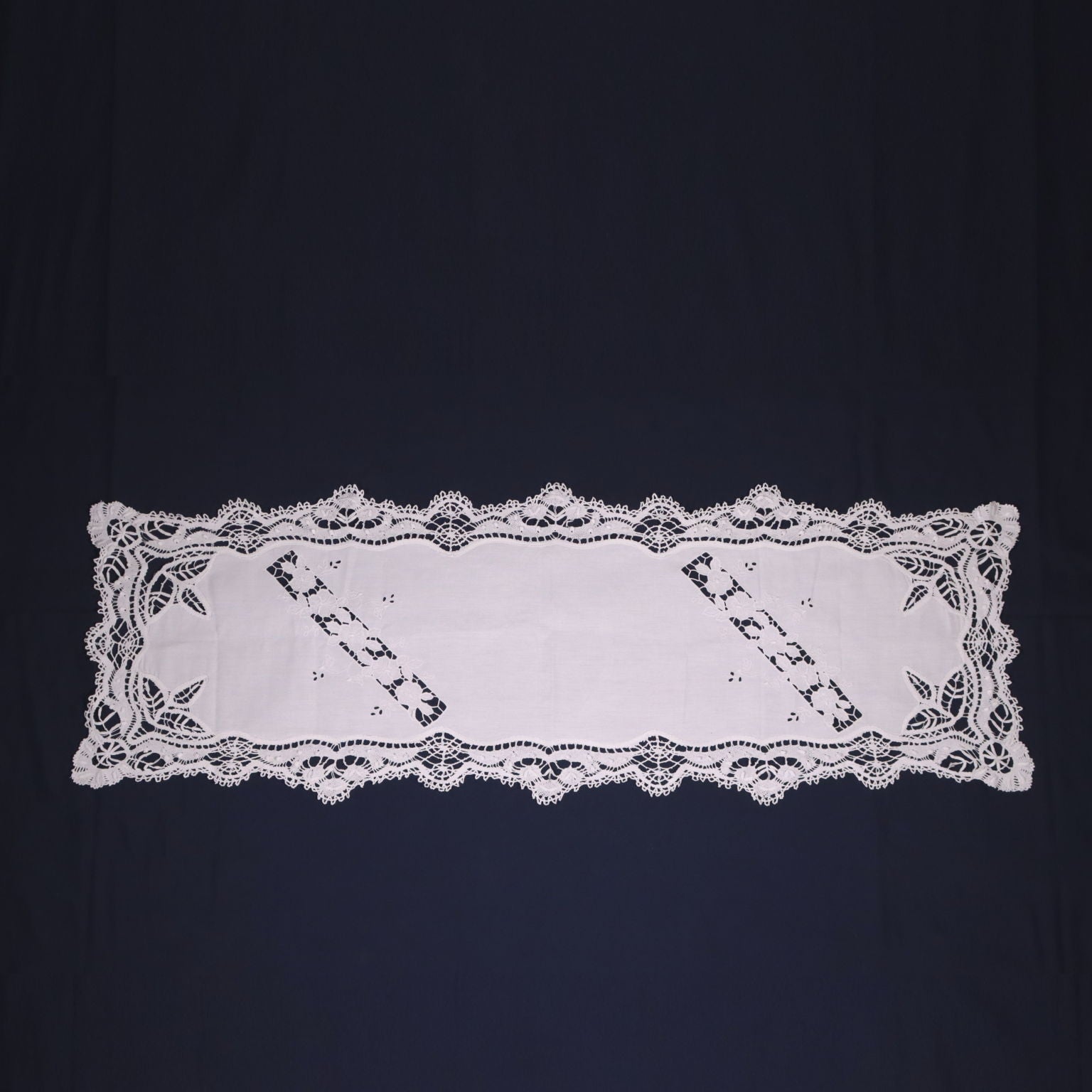  | Antiques  Antique House Linens