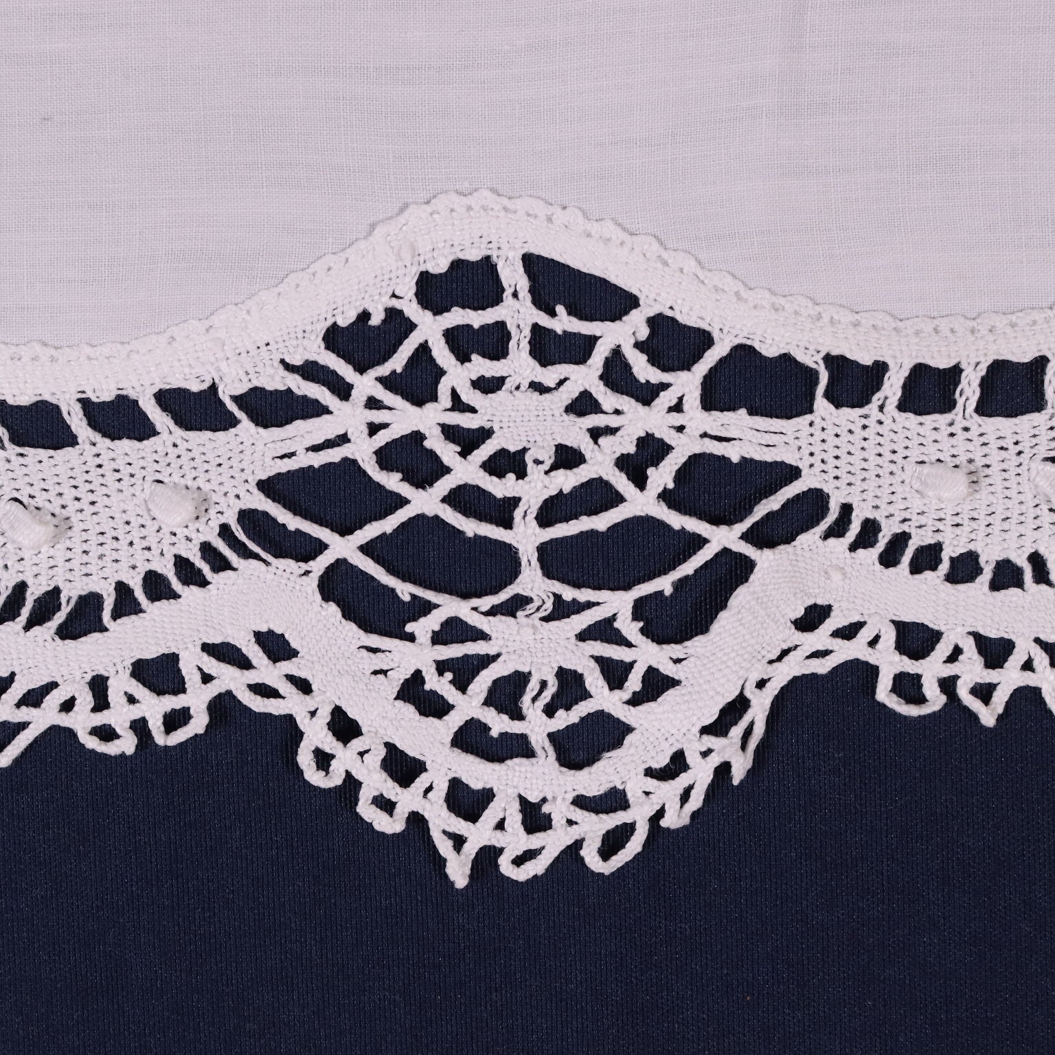  | Antiques  Antique House Linens