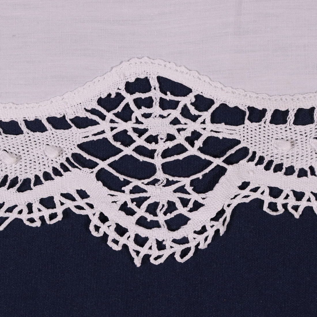  | Antiques  Antique House Linens