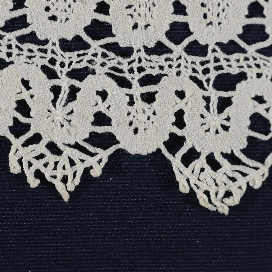 Oval Lace Doily Cotton Italy 20th Century | Clothing & House Linens  Antique House Linens
