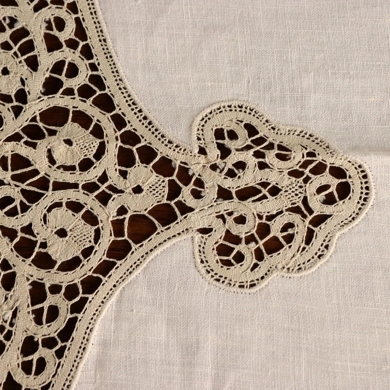 Tablecloth with 12 Napkins Cantù Lace Linen 112 x 72 In
