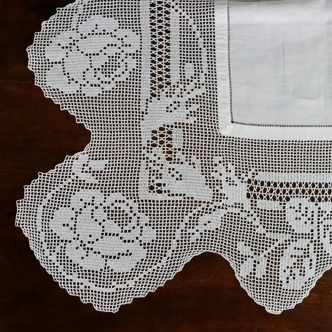 Antique Tablecloth Crochet Filet 6 Napkins Italy XX Century | Clothing & House Linens | Antique House Linens