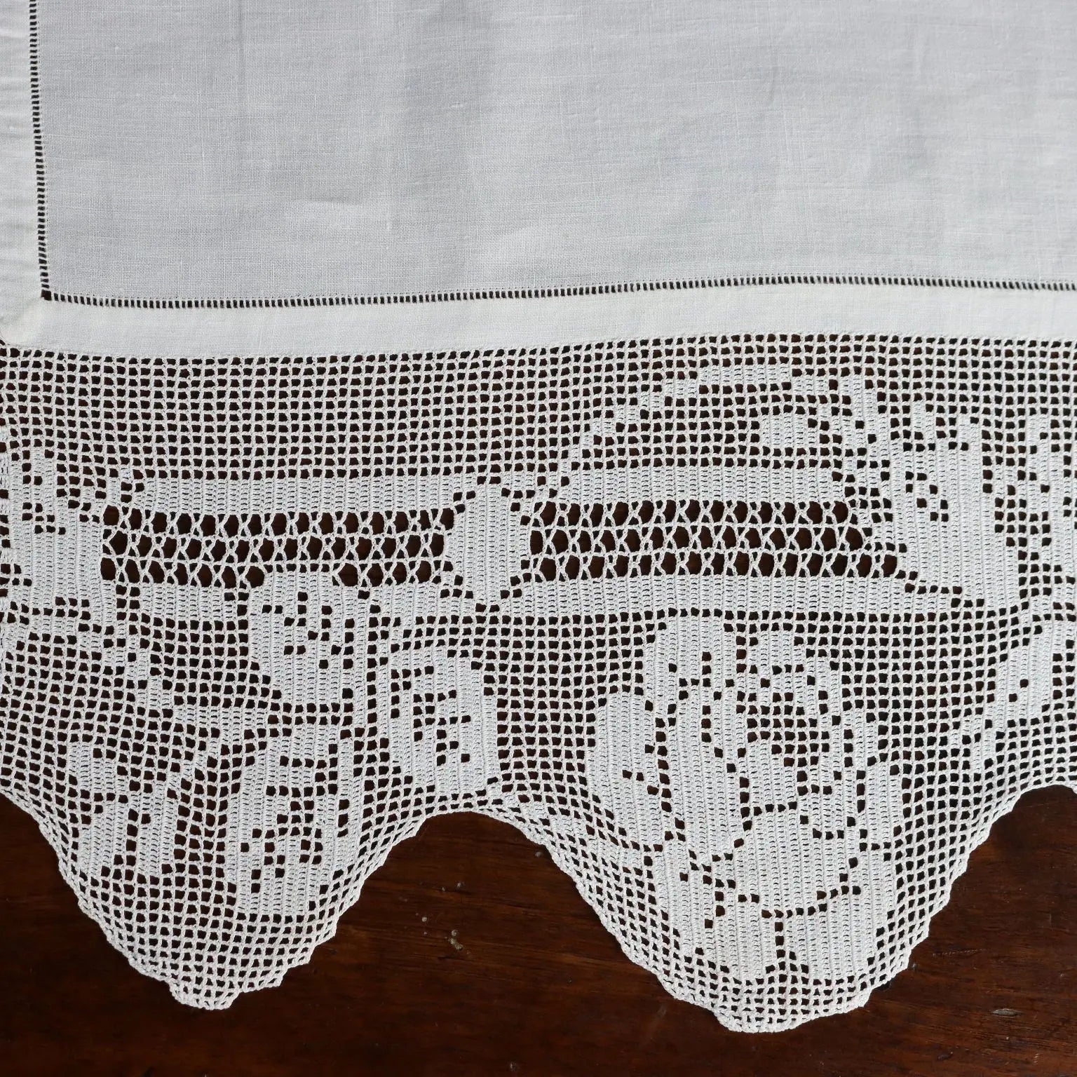 Antique Tablecloth Crochet Filet 6 Napkins Italy XX Century | Clothing & House Linens | Antique House Linens