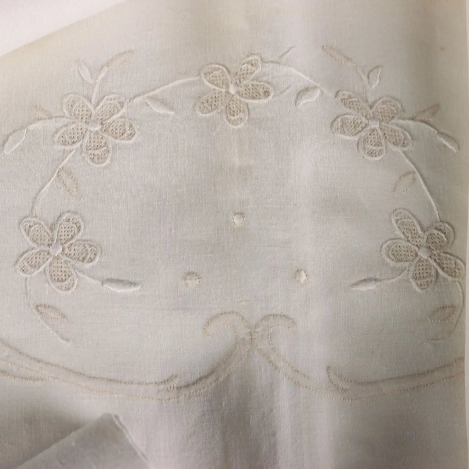 Double Bed Sheeth with 2 Pillowcases Linen Second Hand Italy | Clothing & House Linens | Antique House Linens