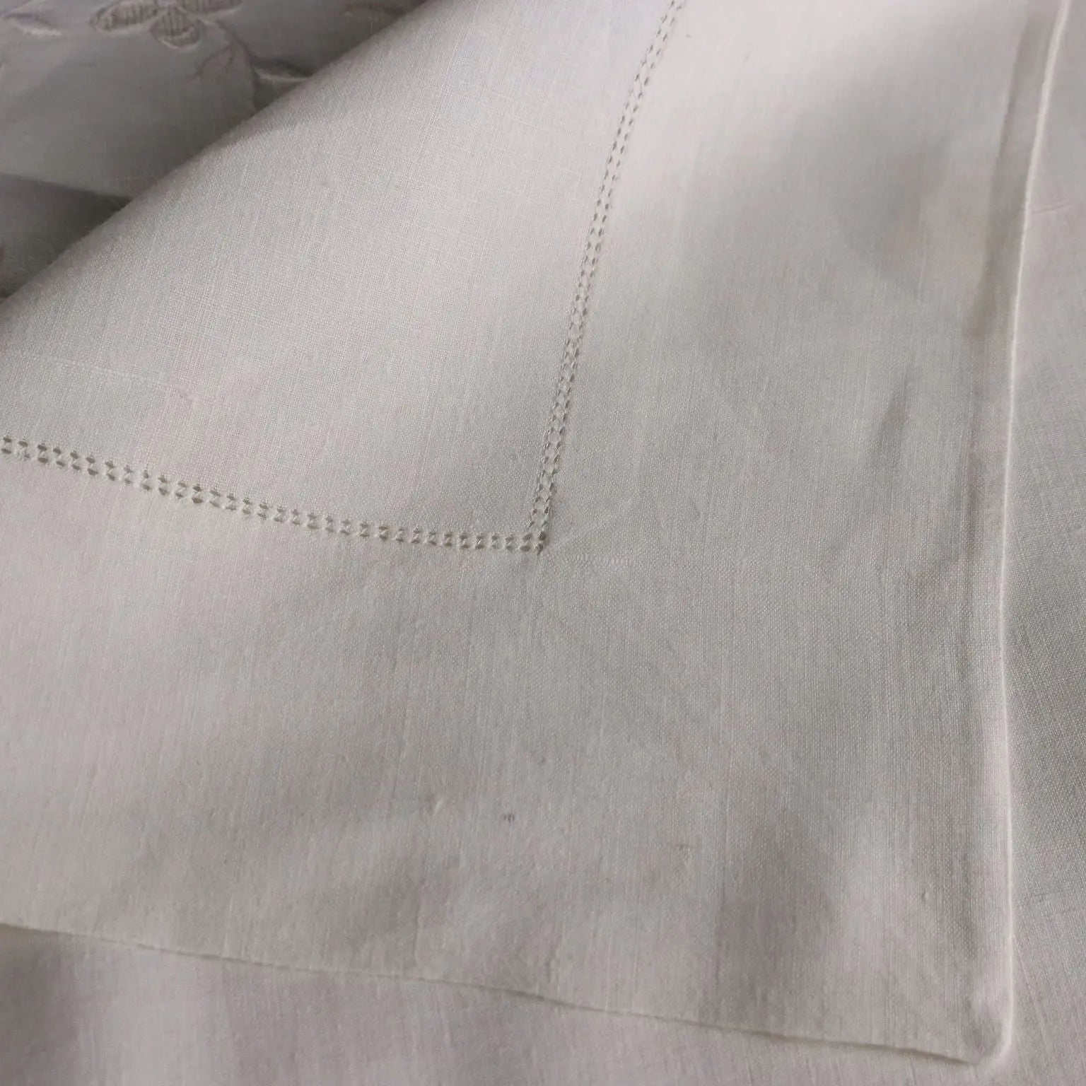 Double Bed Sheeth with 2 Pillowcases Linen Second Hand Italy | Clothing & House Linens | Antique House Linens