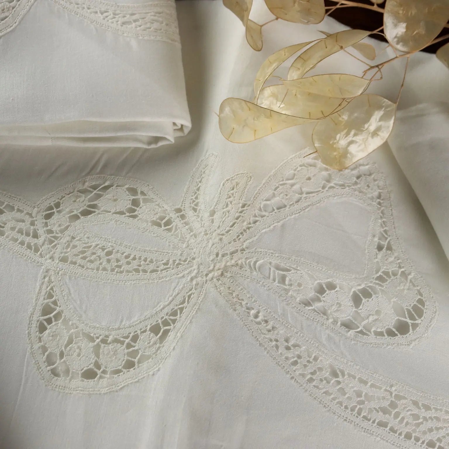 Double Bed Sheeth with 2 Pillowcases Linen Lace XX Century | Clothing & House Linens | Antique House Linens