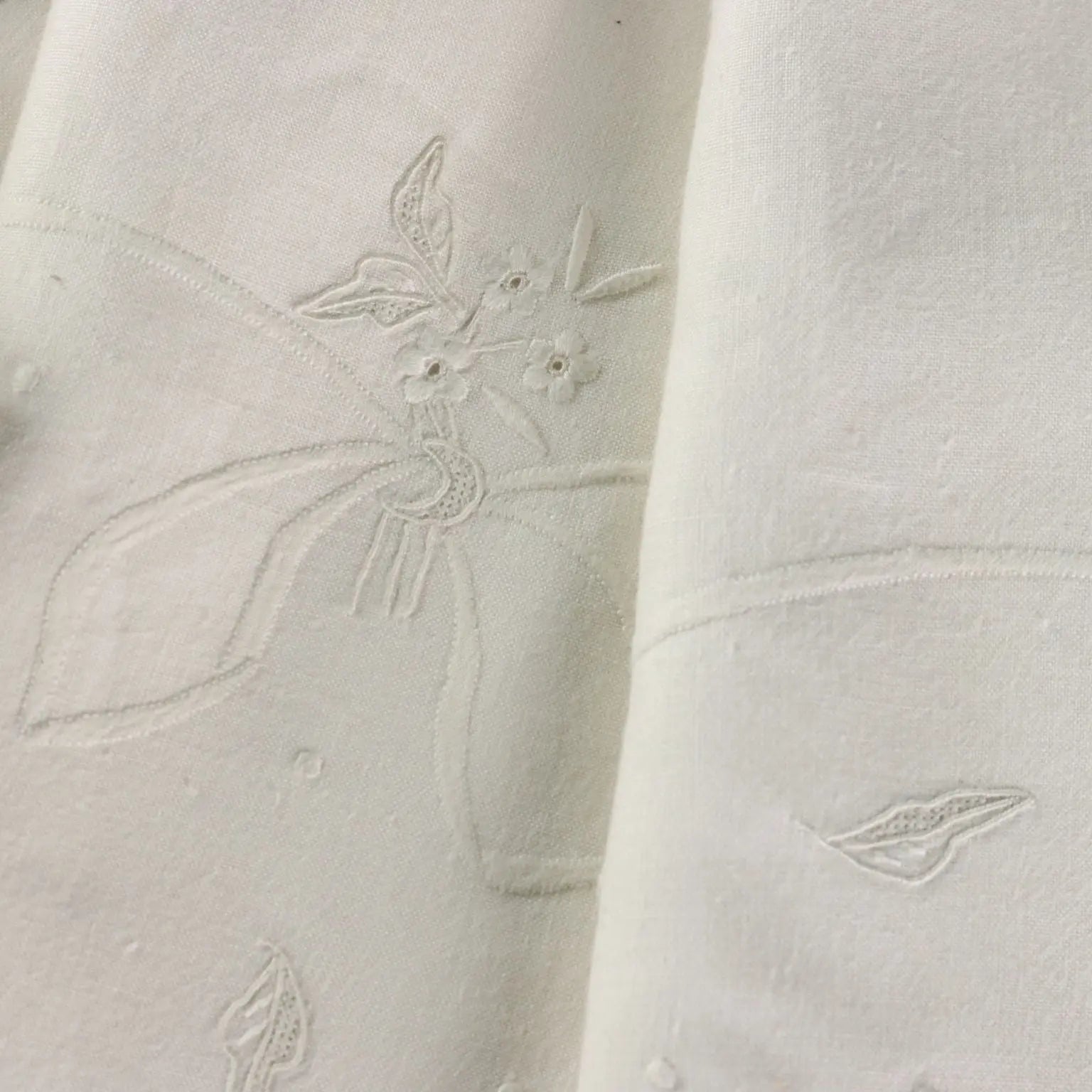 Double Bed Sheeth with 2 Pillowcases Second Hand Italy | Clothing & House Linens | Antique House Linens